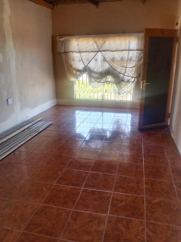 2 Bedroom Property for Sale in Botshabelo BA Free State